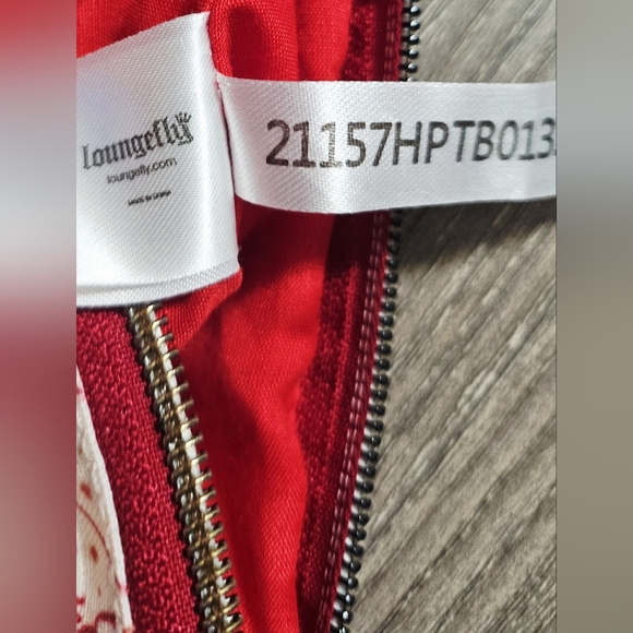 Harry Potter Loungefly marauders map burgundy  and white cross body purse - Picture 5 of 6